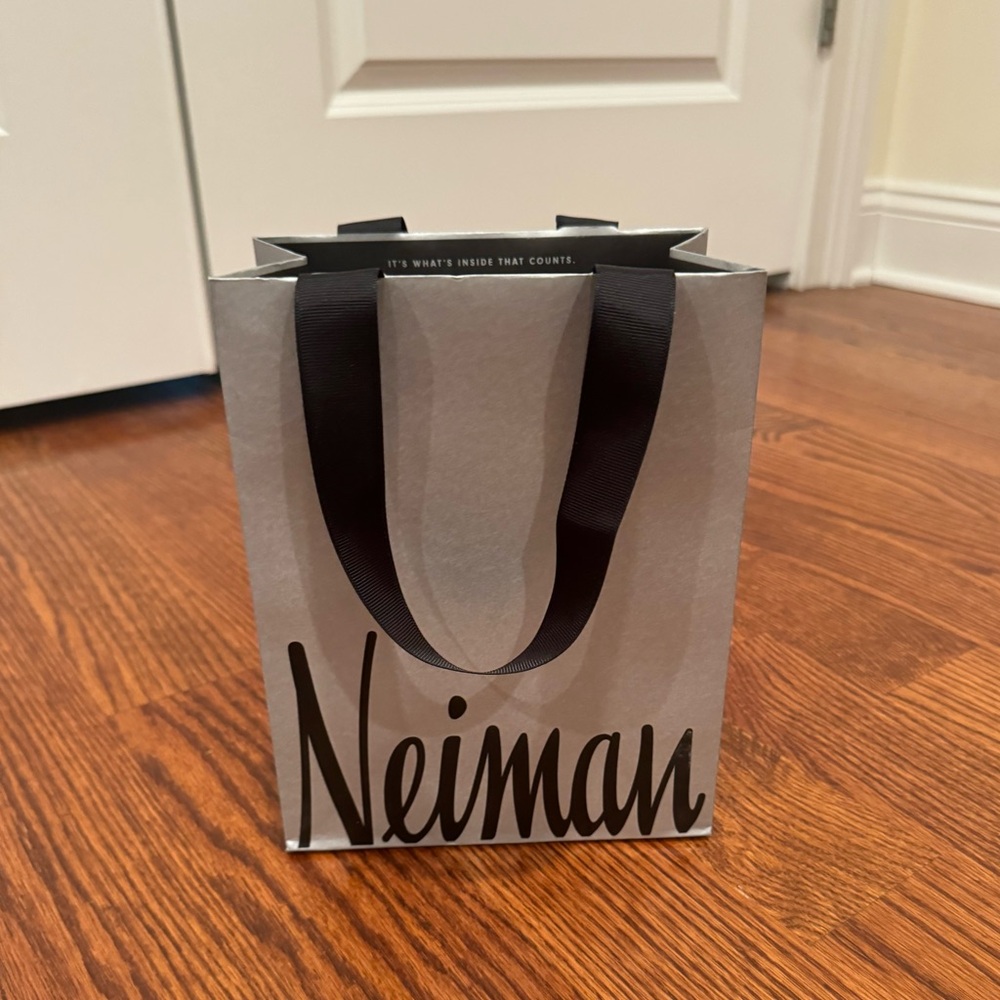 New Neiman Marcus gift/shopping bag